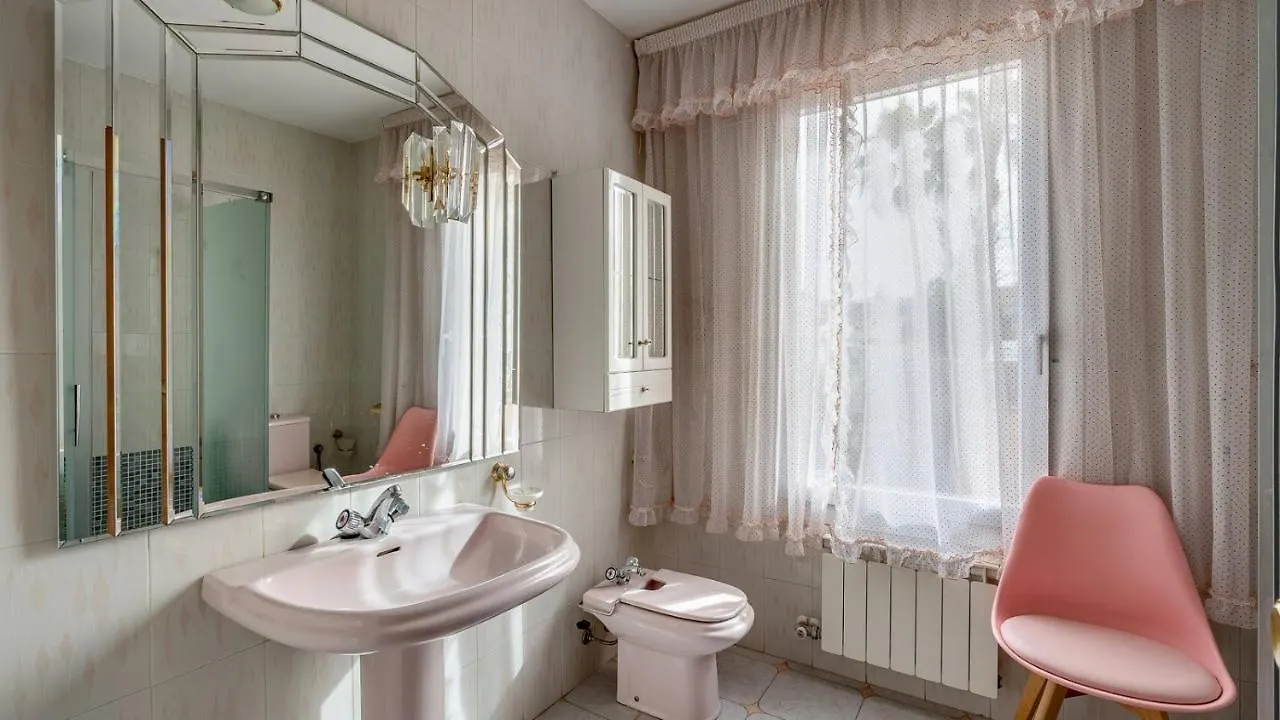 Villa De La Acacia Gojar By Ruralidays 0*,