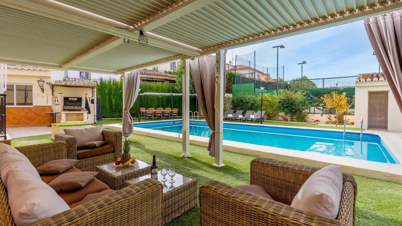 Villa De La Acacia Gojar By Ruralidays Holiday home